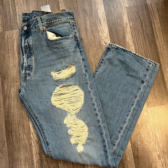 Levi’s 501 
Men's Distressed Blue Jeans
New with tags
Size 38 - Picture 3 of 5